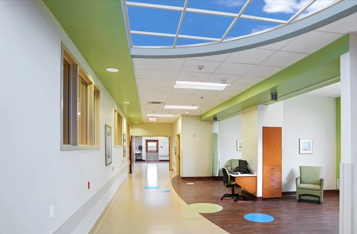 Kingwood Women & Children's Medical Clinic, NICU hallway Gould Turner